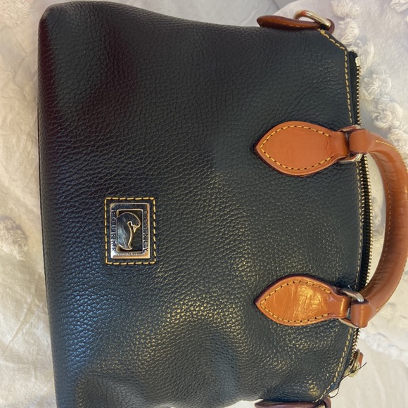 Dooney & Bourke Crossbody purse - Picture 7 of 9